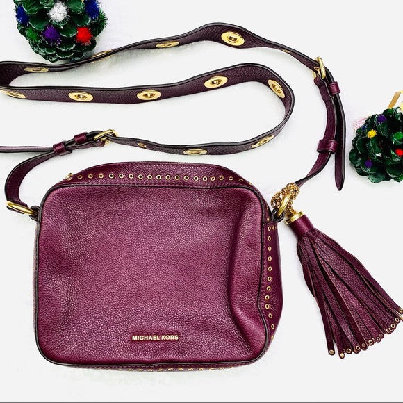 Michael Kors Handbags - * MICHAEL KORS Brooklyn Leather Crossbody *